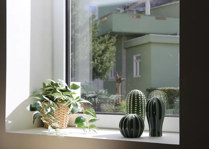 Downtown Refuge Camoes Apartman *