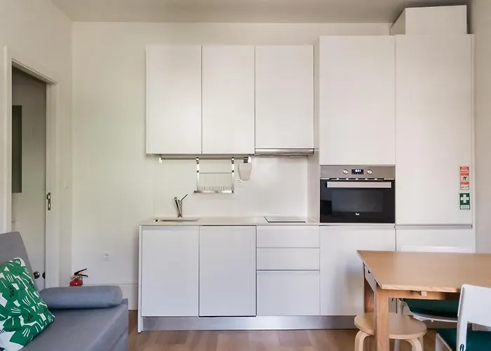 Downtown Refuge Camoes